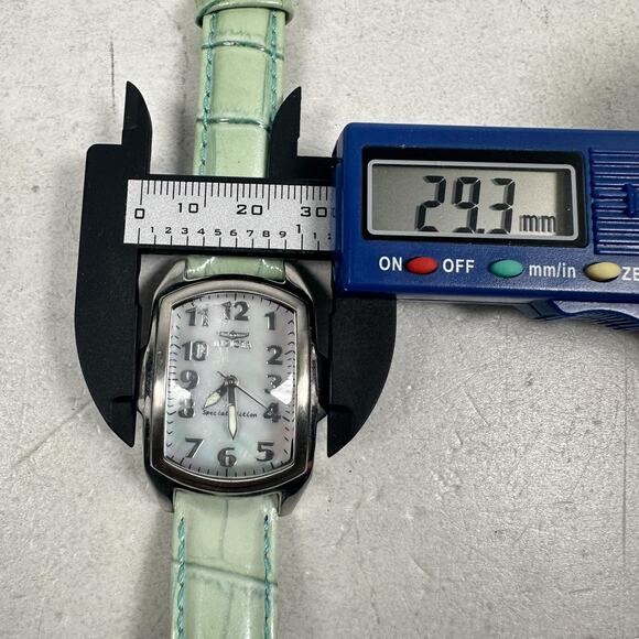 Invicta Lupah Womens Watch 29mm Tank Style MOP Dial Green Leather New Battery - Picture 12 of 13